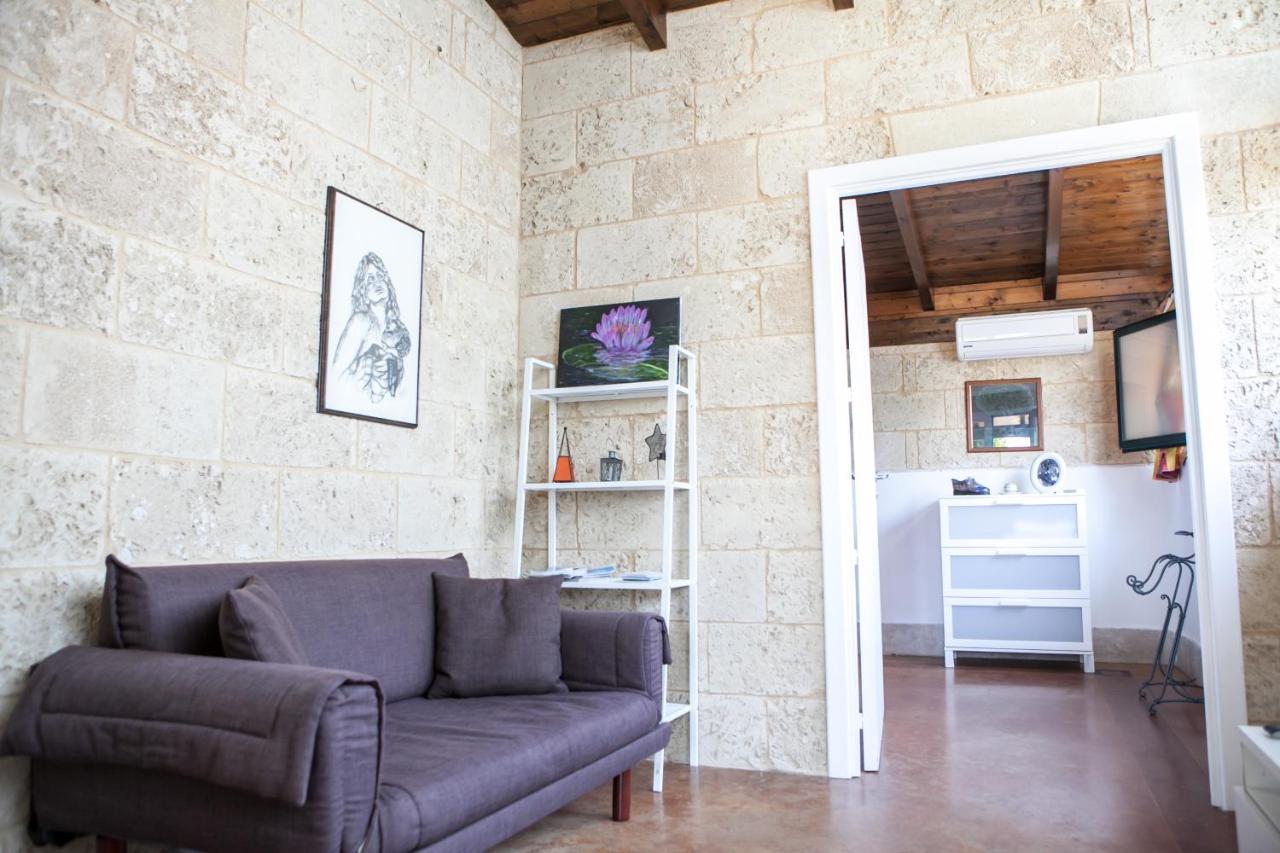 B&B I Tre Ulivi ซาลิเช ซาเลนติโน ภายนอก รูปภาพ