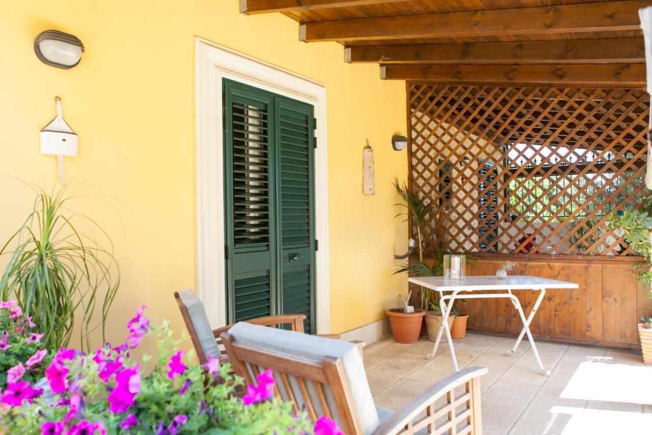 B&B I Tre Ulivi ซาลิเช ซาเลนติโน ภายนอก รูปภาพ