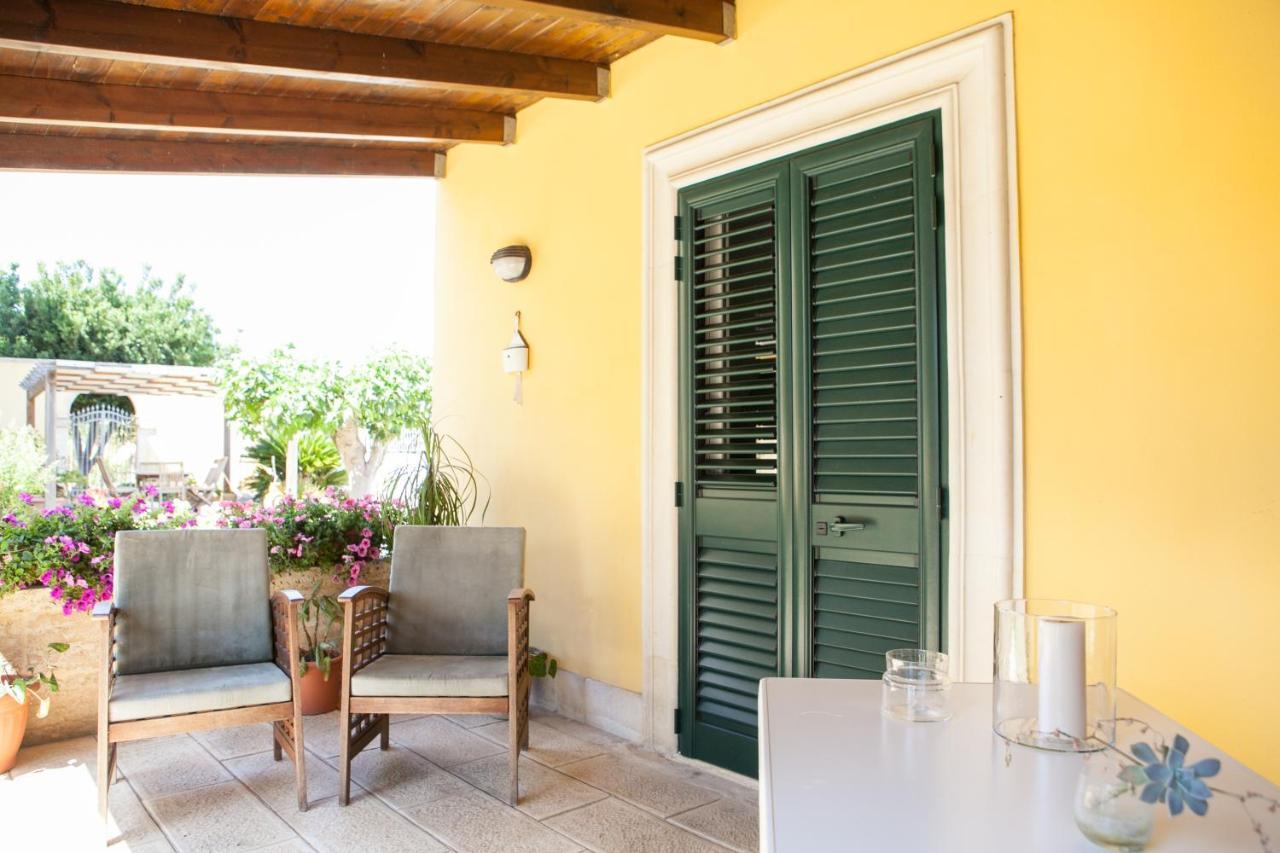 B&B I Tre Ulivi ซาลิเช ซาเลนติโน ภายนอก รูปภาพ